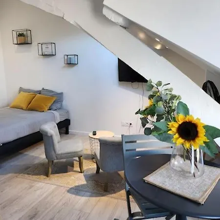 Apartment Le Yellow Korner - Lit Neuf